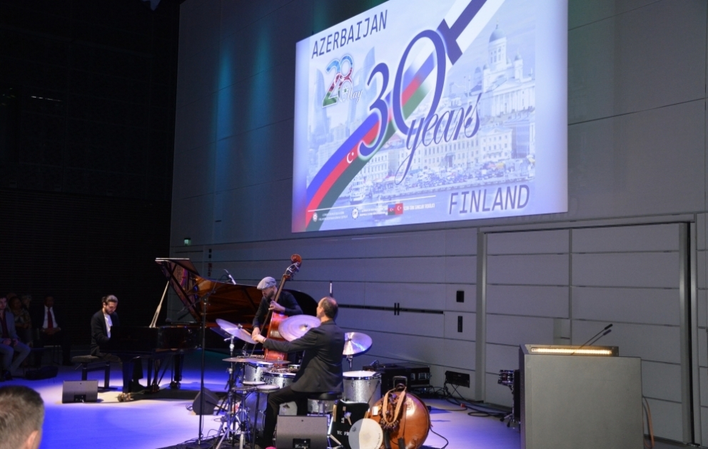 Finlandiya ilə Azərbaycan arasında diplomatik əlaqələrin qurulmasının 30 illiyi münasibətilə Helsinkidə caz konserti keçirilib