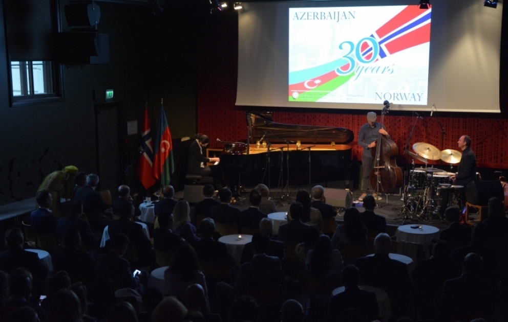 Azərbaycan ilə Norveç arasında diplomatik əlaqələrin qurulmasının 30 illiyi münasibətilə Osloda konsert olub