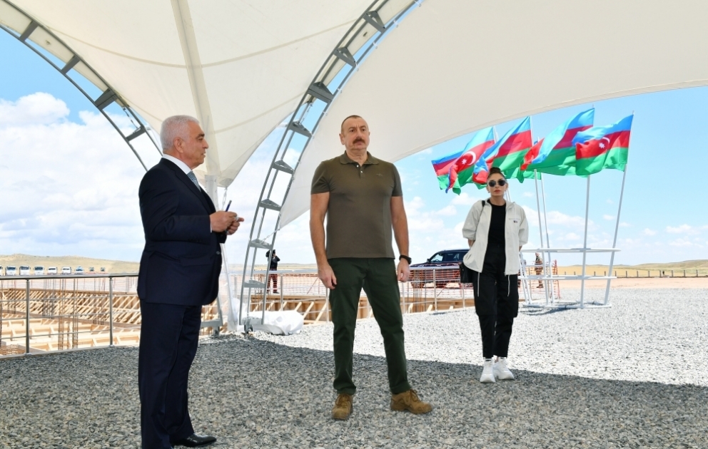 Pose de la première pierre de la centrale électrique « Djabraïl »