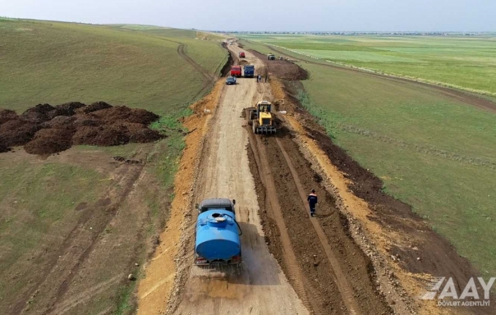 Cəlilabad rayonunda 14 yaşayış məntəqəsini əlaqələndirən yollar yenidən qurulur