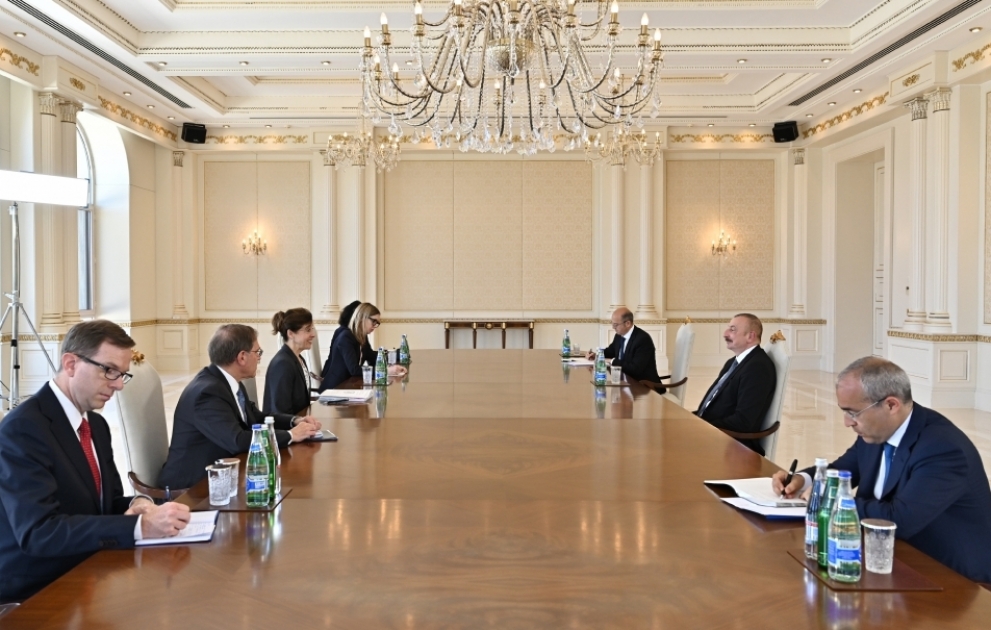 Le président Ilham Aliyev reçoit la sous-secrétaire adjointe américaine du Bureau des ressources énergétiques