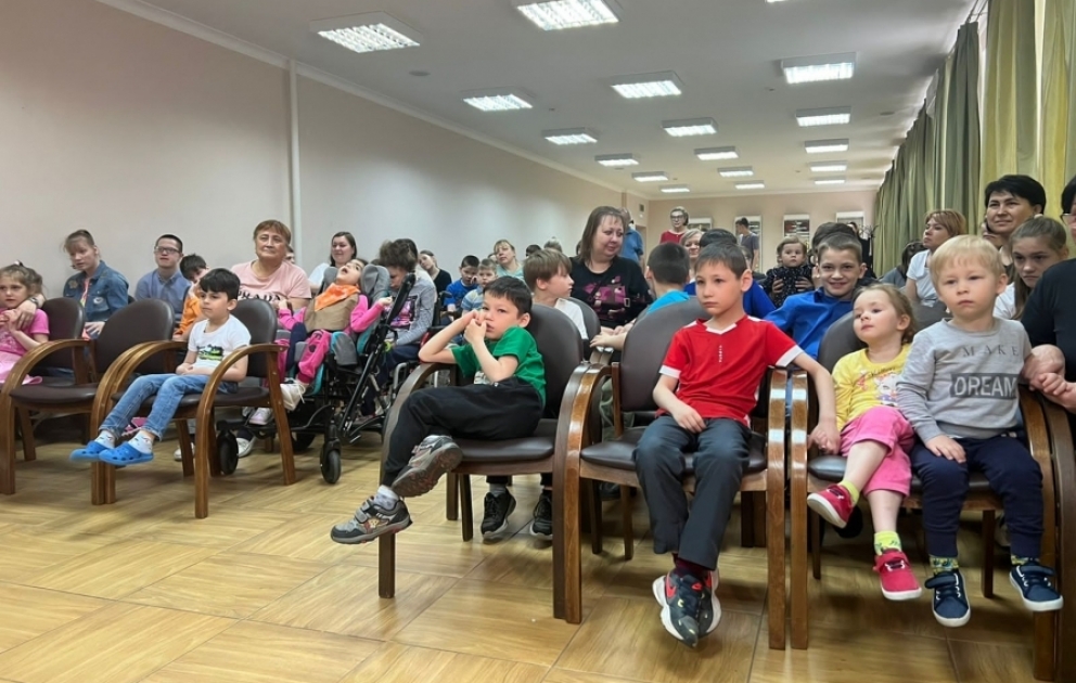 Heydər Əliyev Fondunun Rusiya nümayəndəliyi Moskvanın “Bizim Ev” uşaq mərkəzində bayram tədbiri keçirib
