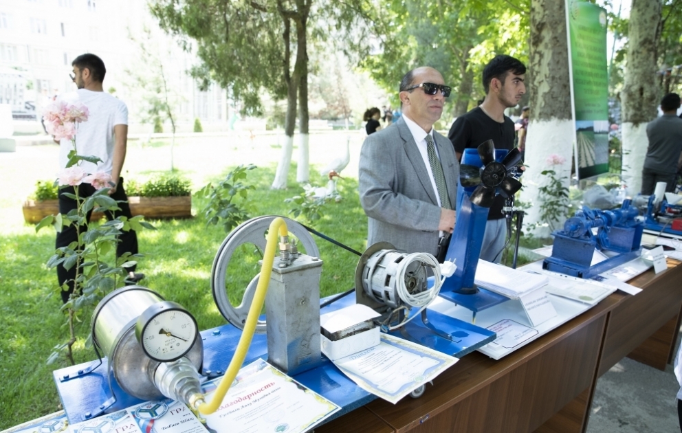 Azərbaycan Dövlət Aqrar Universitetində “Məzun yarmarkası” keçirilib