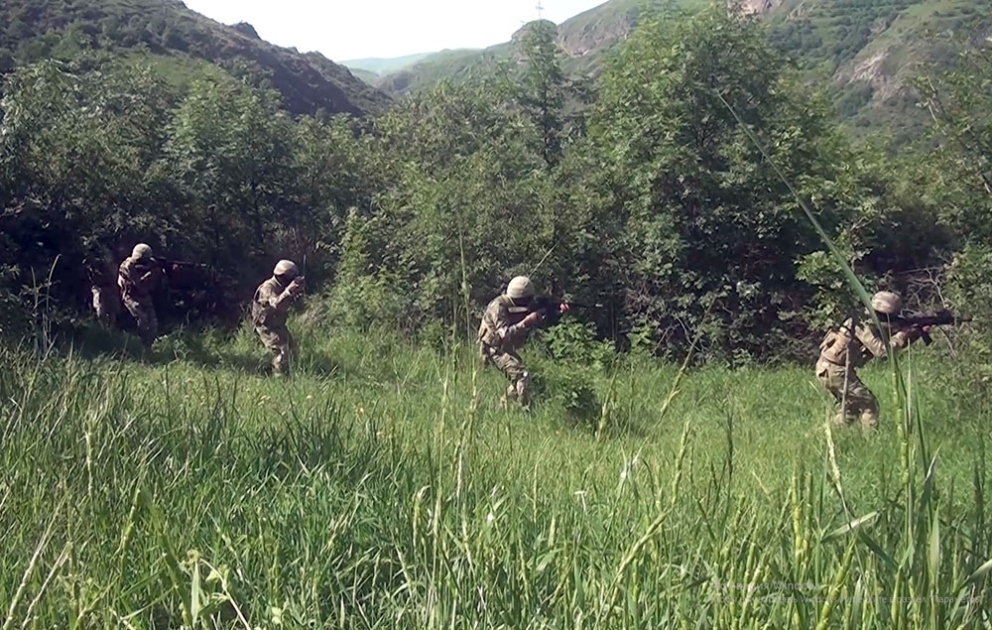 Commando units continue tactical-special exercises