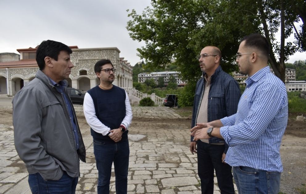 Paraqvay parlamentinin nümayəndə heyəti Füzuli və Şuşaya səfər edib