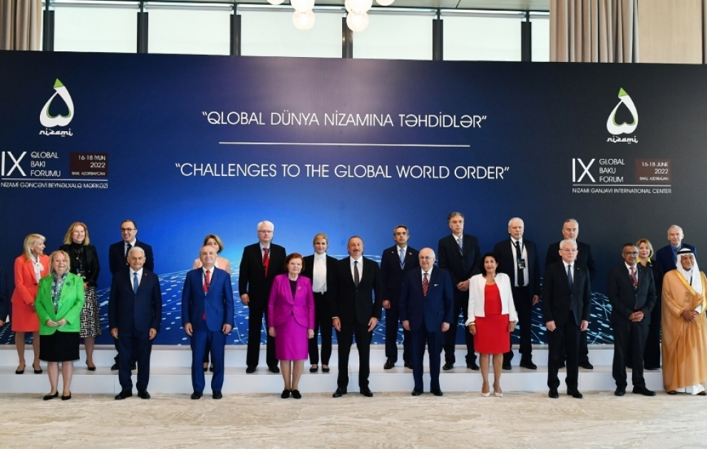 “Qlobal dünya nizamına təhdidlər” mövzusunda növbəti Qlobal Bakı Forumu işə başlayıb 
Azərbaycan Prezidenti İlham Əliyev Forumun açılış mərasimində nitq söyləyib