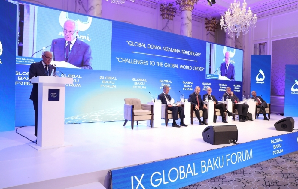 Bakı Forumunda növbəti panel iclası: Yaxın Şərqdə ərəb və müsəlman dünyasında sülh, təhlükəsizlik və inkişaf axtarışı