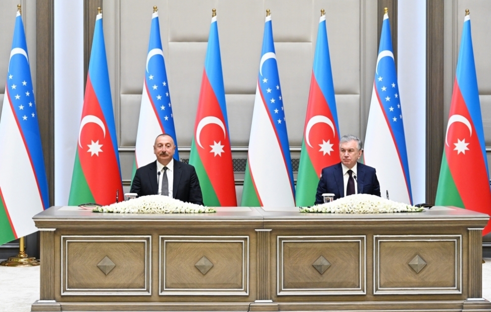 Azərbaycan və Özbəkistan prezidentləri mətbuata bəyanatlarla çıxış ediblər