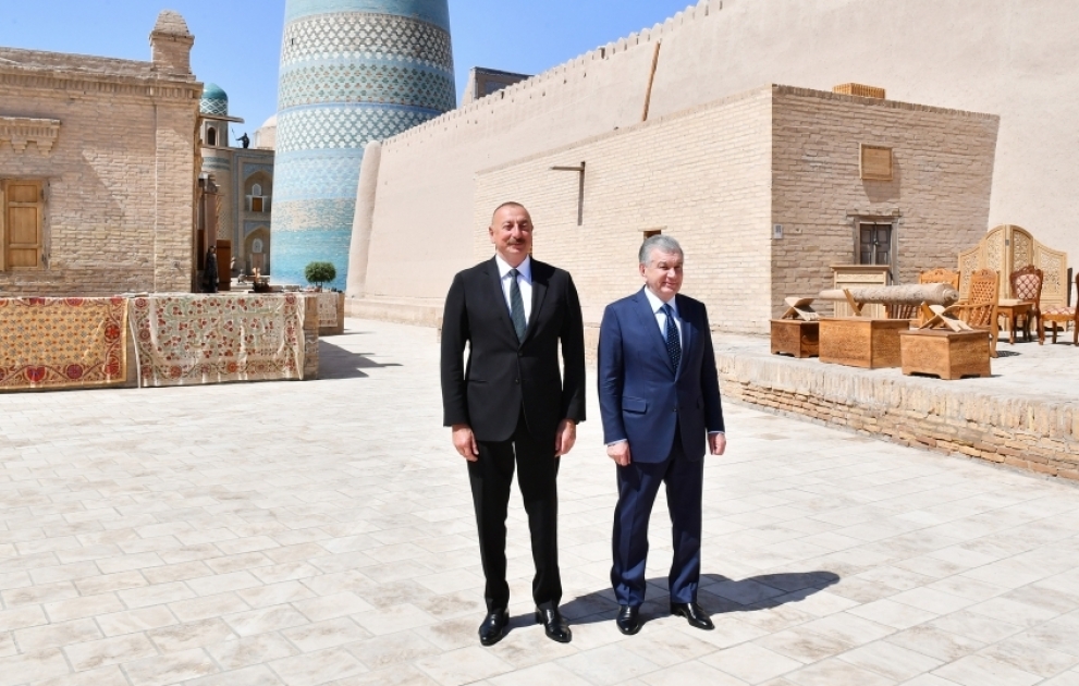 President Ilham Aliyev viewed Ichan-Kala Historical Architectural State Museum