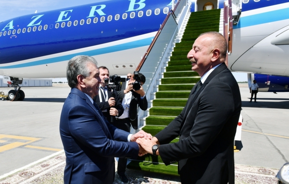 Präsident Ilham Aliyev beendet seinen Staatsbesuch in Usbekistan