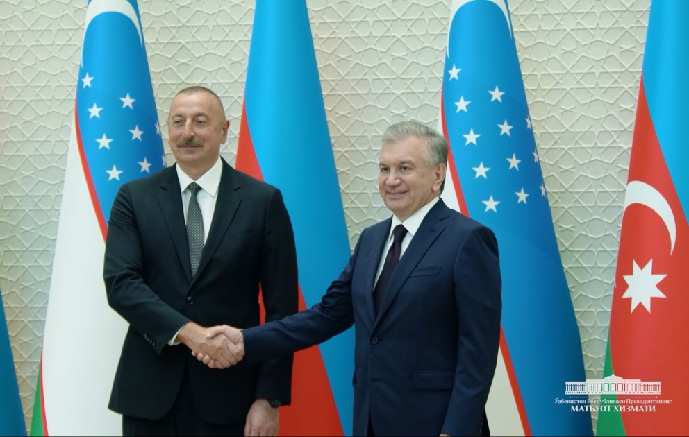 На сайте пресс-службы Президента Узбекистана размещен видеоролик о государственном визите Президента Ильхама Алиева в Узбекистан