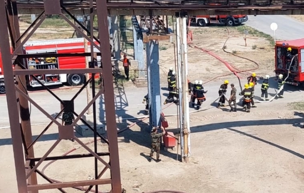 FHN “Etilen-Polietilen” zavodunda yanğın-taktiki təlim keçirib