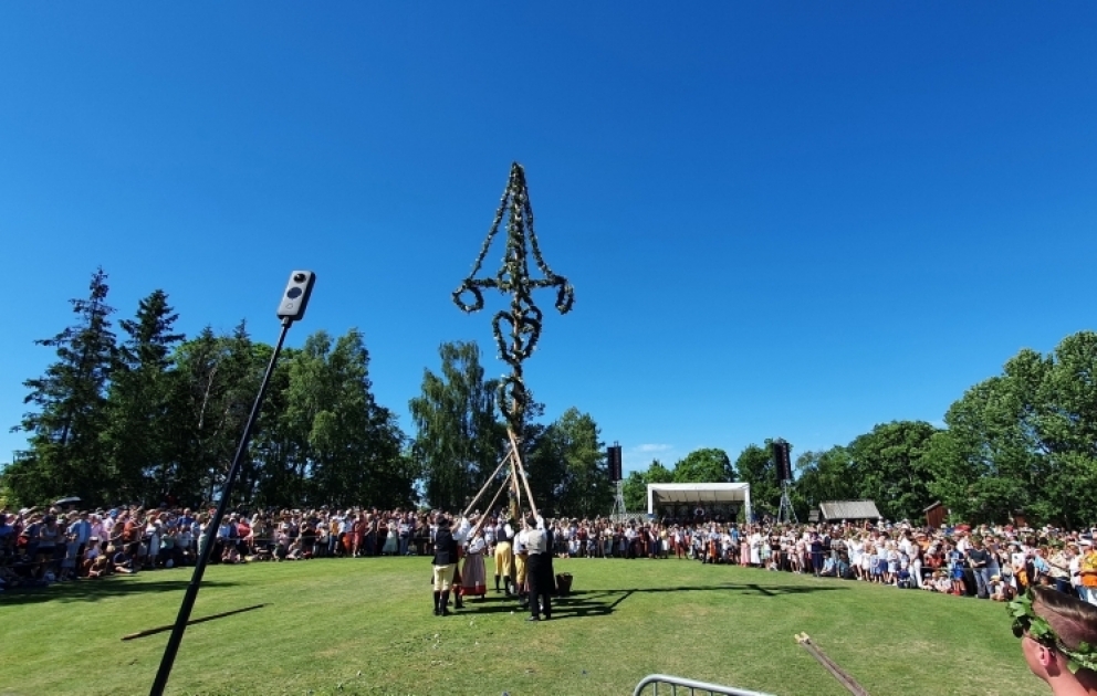 İsveçdə iki il fasilədən sonra “Midsommar” bayramına həsr olunan tədbirlər başlayıb