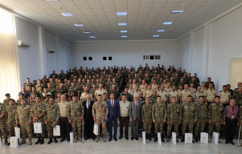 Mülki Müdafiə Qoşunlarının Qəbələ şəhərində yerləşən hərbi hissəsində Vətən müharibəsi qazilərinin iştirakı ilə tədbir keçirilib