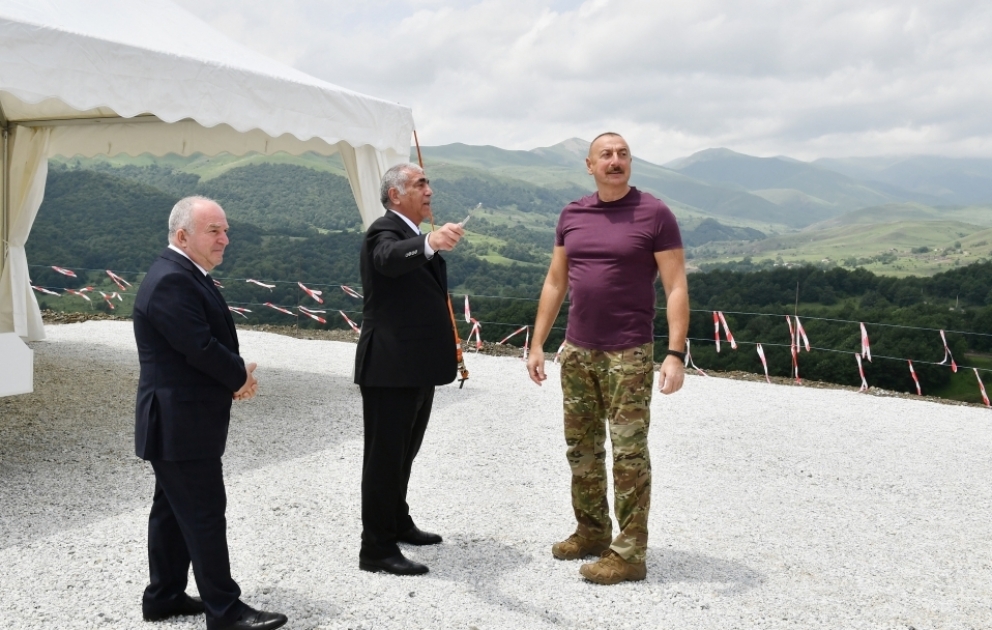 Visite du chantier de l’Aéroport international de Latchine