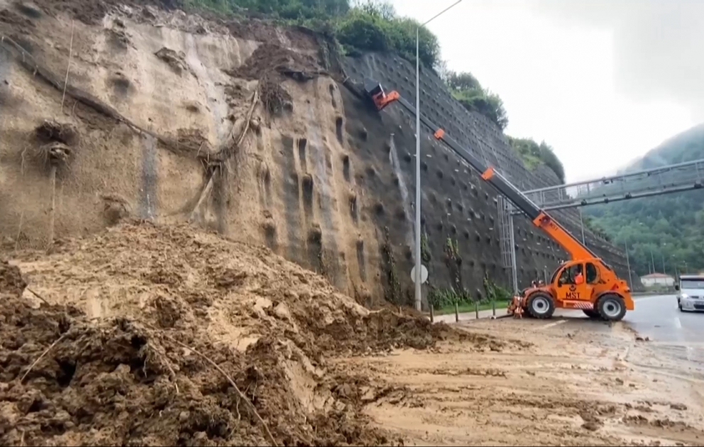 İstanbula gedən tunel bağlanıb