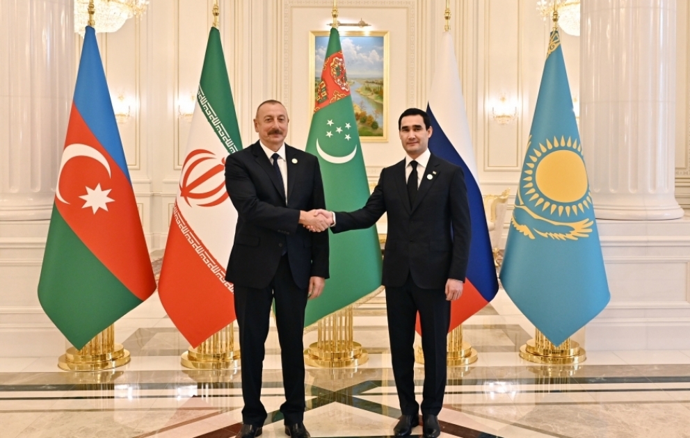 Azərbaycan Prezidenti İlham Əliyevin Aşqabadda Türkmənistan Prezidenti Sərdar Berdiməhəmmədov ilə görüşü olub