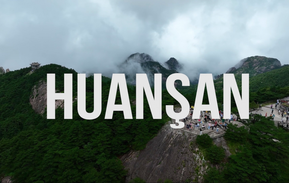 Çinin əsrarəngiz “Sarı dağ”ı populyar turzim məkanıdır