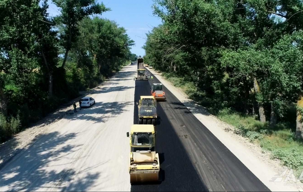 3 sərhəd keçid məntəqəsi arasında avtomobil yolunun tikintisi davam edir