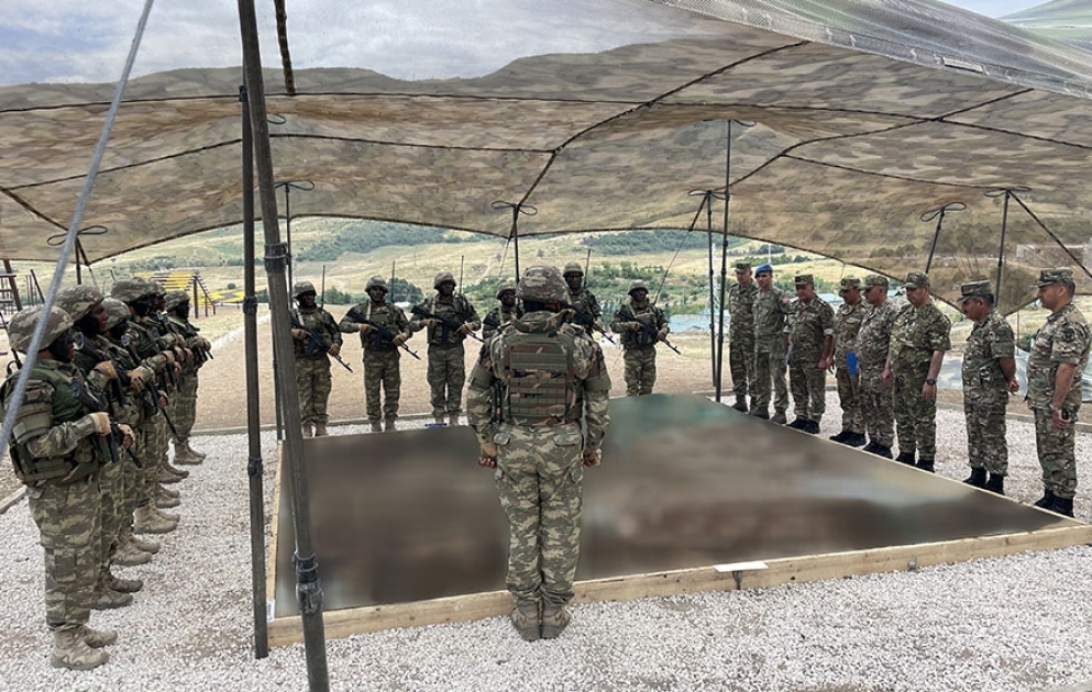 Defense Minister watched the commandos’ exercises in Khojavand