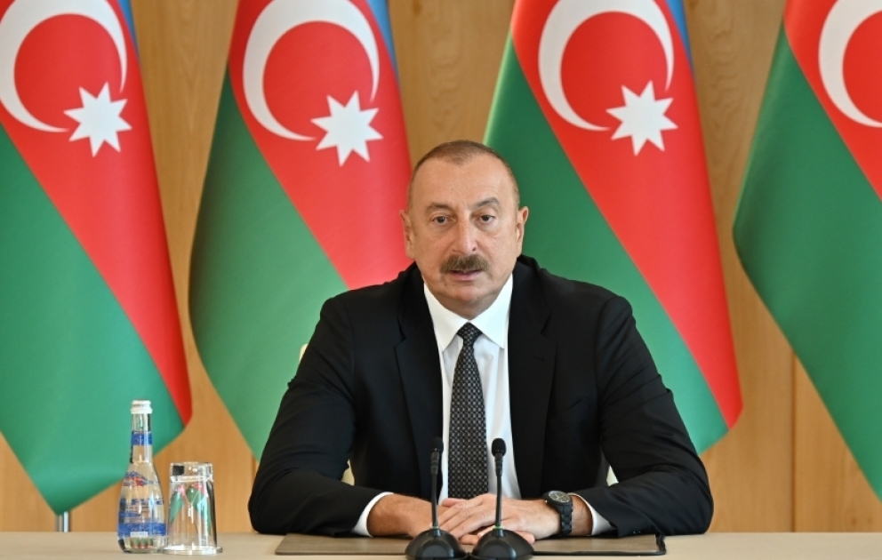 Prezident İlham Əliyev: Yeni kontraktlar imzalanıb, hərbi texnika, silah-sursatlar alınır və alınacaq
