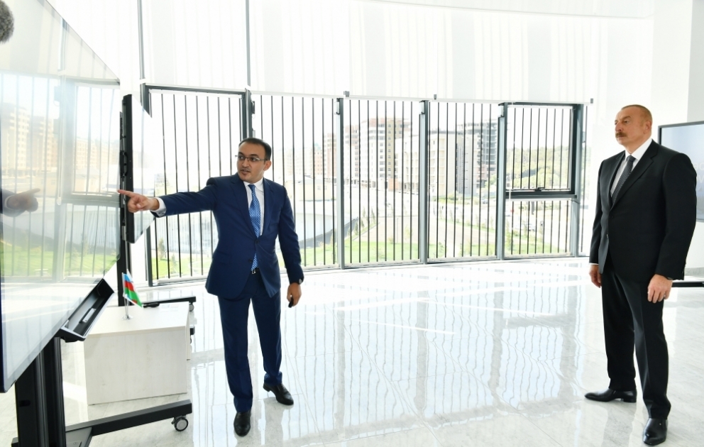 2 saylı Sumqayıt regional “ASAN xidmət” Mərkəzi istifadəyə verilib
Prezident İlham Əliyev açılışda iştirak edib