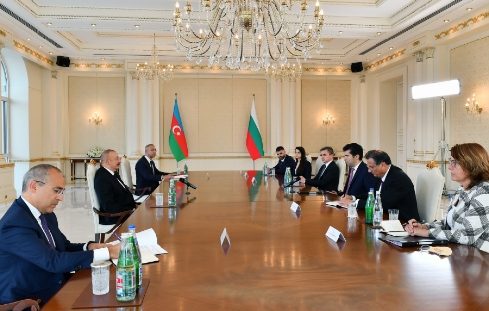 President Ilham Aliyev, Prime Minister of Bulgaria Kiril Petkov held expanded meeting