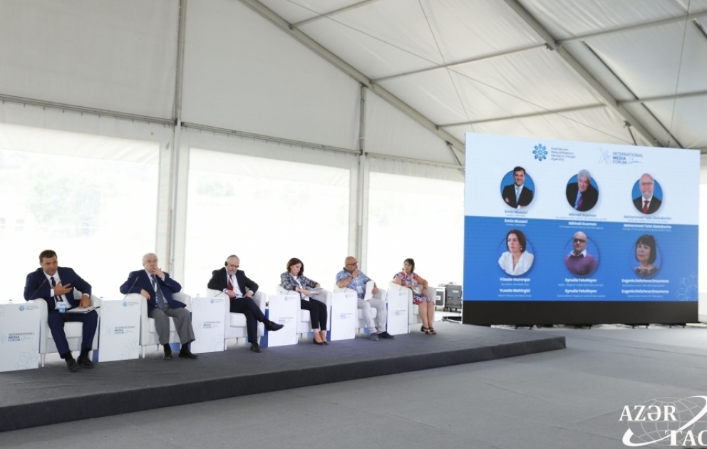 Şuşada keçirilən beynəlxalq media forumu işini panel iclaslarla davam etdirib
