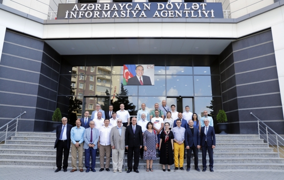 Beynəlxalq Media Forumun xarici ölkələrdən gələn iştirakçıları AZƏRTAC-da olublar