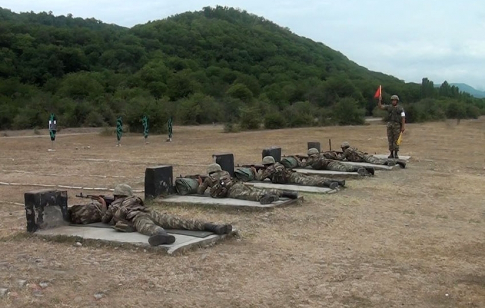 Practical classes are being conducted with cadets within field withdrawal