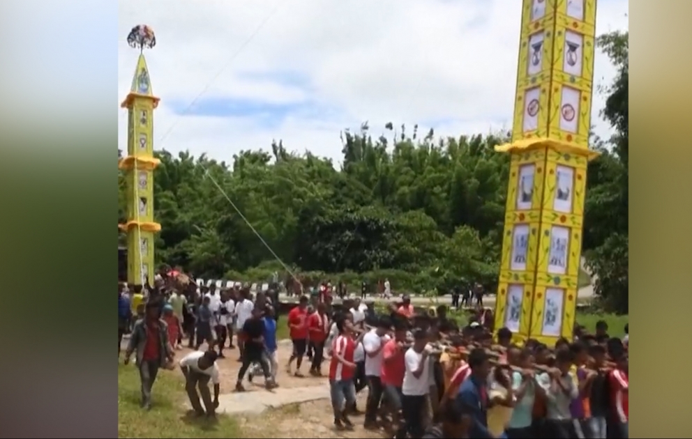 Hindistanda "Vəba cinini qovmaq" festivalı