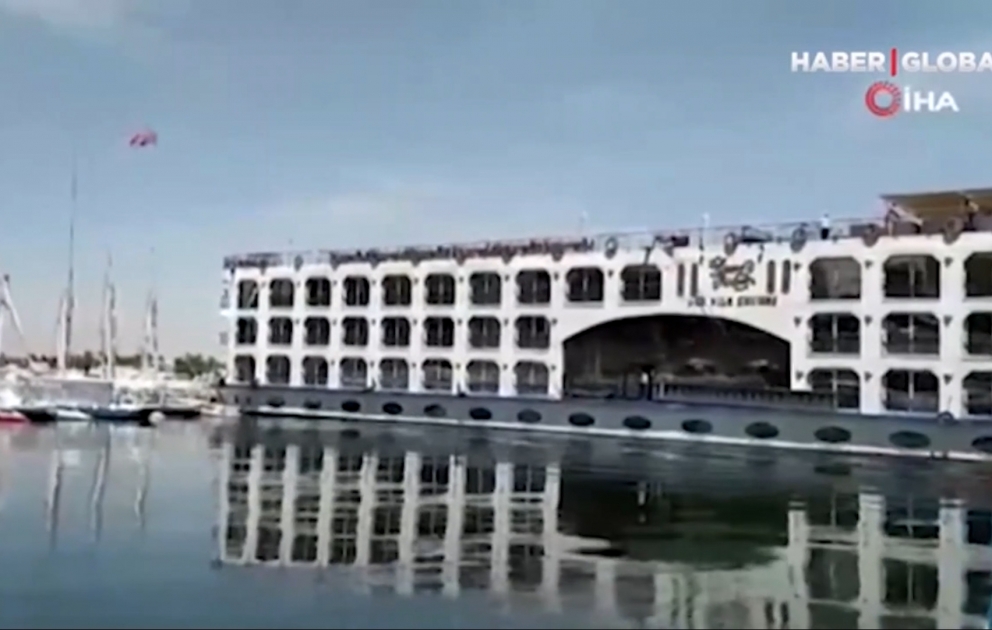 Misirdə kruiz gəmisi yaxtalarla toqquşdu