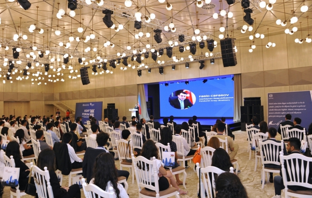 Bakıda xaricdə təhsil alan gəncləri birləşdirən “ASAP Forum 2022” öz işinə başlayıb