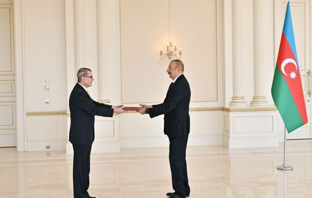 President Ilham Aliyev received credentials of incoming ambassador of Austria