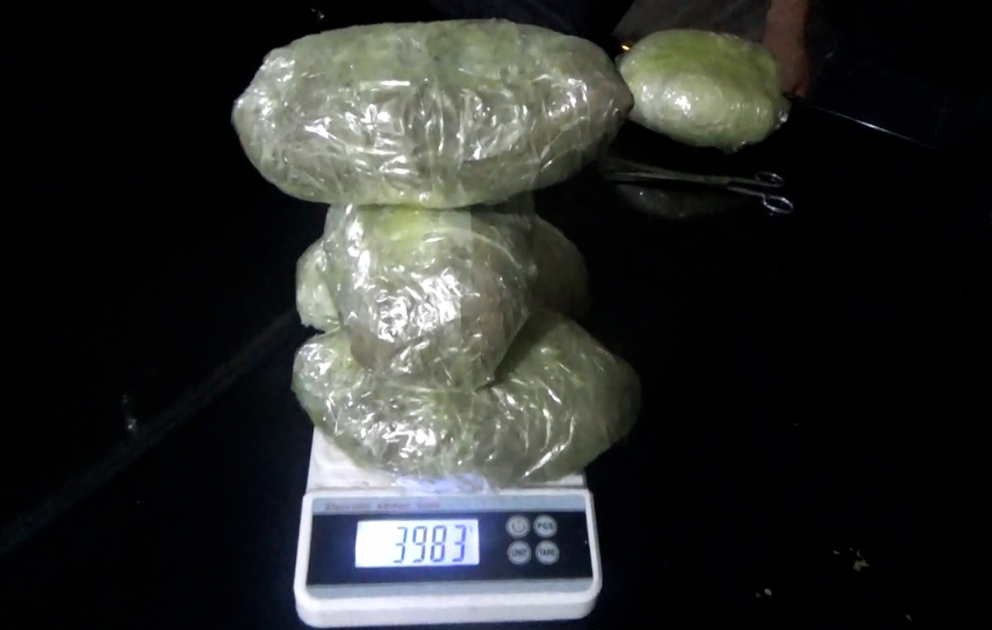 Sosial şəbəkələrdə narkokuryerliyə cəlb olunan şəxslərdən 36 kiloqram narkotik vasitə aşkar edilib