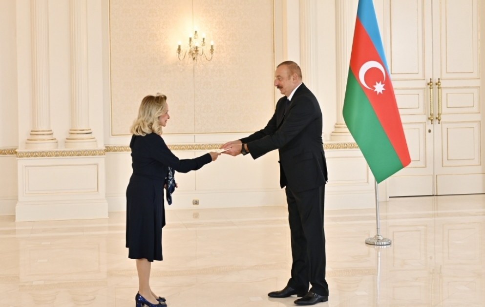 President Ilham Aliyev accepted credentials of incoming ambassador of Panama