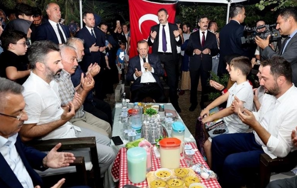 Rəcəb Tayyib Ərdoğan şəhid ailəsini ziyarət edib