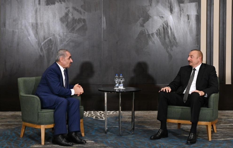 Prezident İlham Əliyev Konyada Fələstinin Baş nazirini qəbul edib