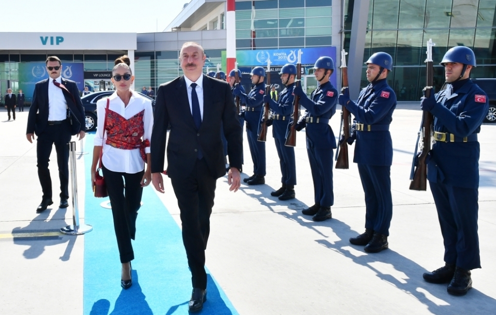 Präsident Ilham Aliyev beendet seinen Arbeitsbesuch in der Republik Türkiye