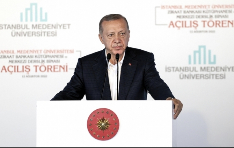 İstanbulda Türkiyənin ən böyük universitet kitabxanası istifadəyə verilib