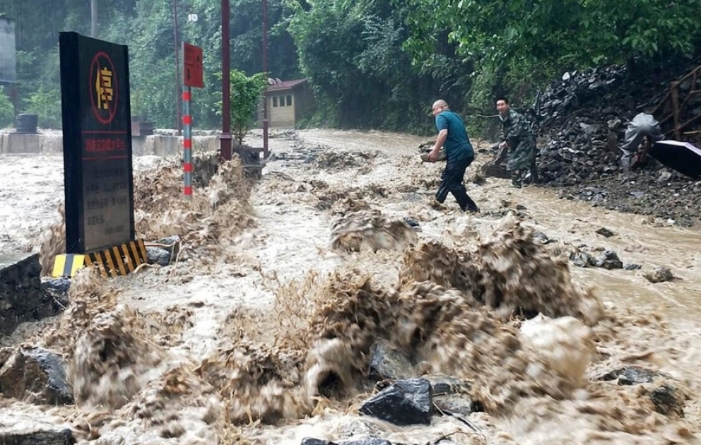 Çində daşqınlar 16 nəfərin ölümünə səbəb olub