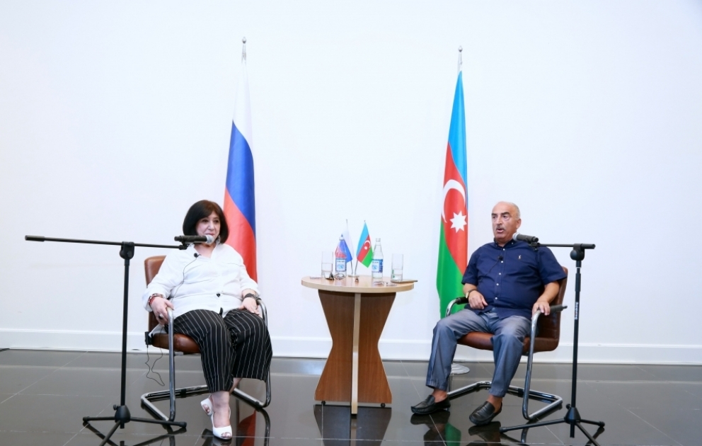 Творческая встреча с народным писателем Натигом Расулзаде