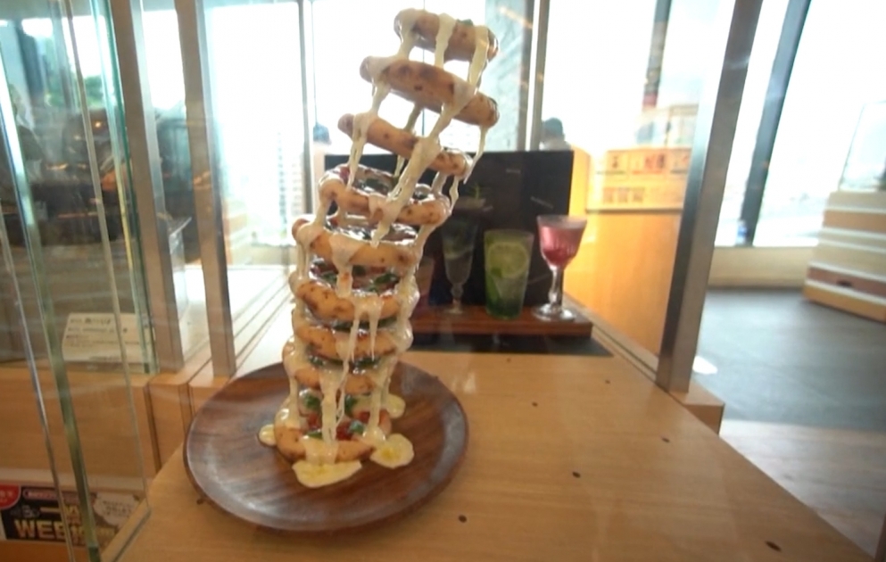 Japanese plastic food artists get creative