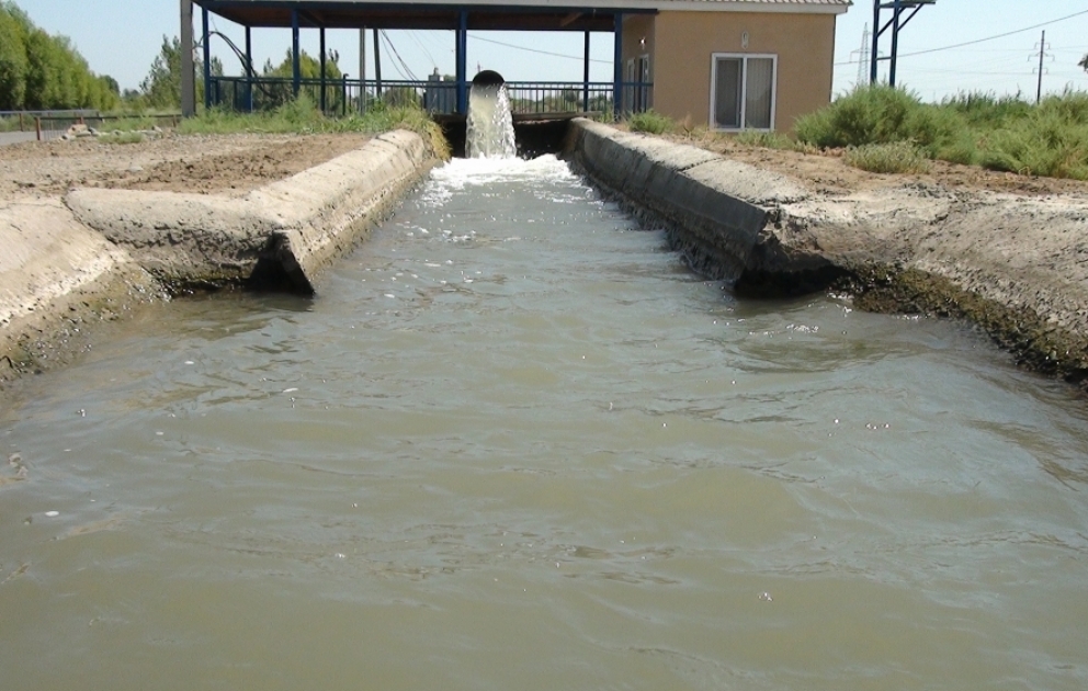 İmişlidə Qızılarx və Boztəpə kanallarının beton üzlüyə alınması üçün layihə hazırlanıb