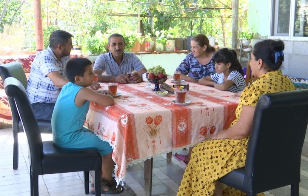 Quliyevlər ailəsi Laçına-doğma evlərinə qayıdacağı günü səbirsizliklə gözləyir