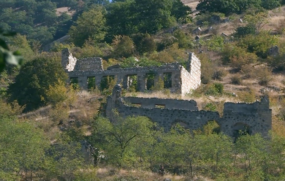 Azerbaijan’s Defense Ministry releases video footages from Sus village, Lachin district