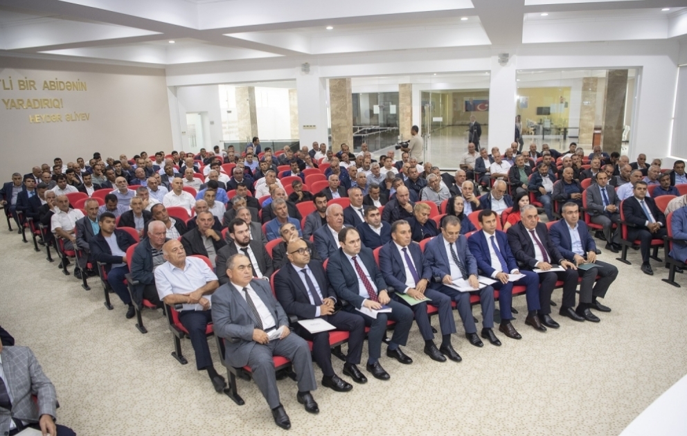 Sabirabadda “Pambıqçılıqda mövcud vəziyyət və məhsul yığımına hazırlıq” mövzusunda regional müşavirə keçirilib