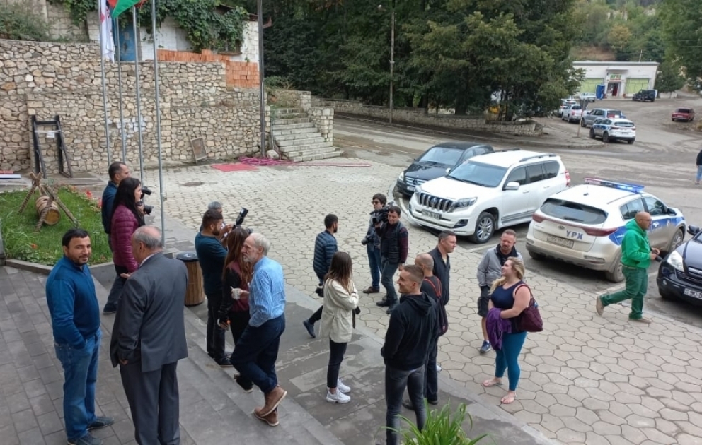 Qırxa yaxın beynəlxalq səyahətçi Şuşaya səfər edib