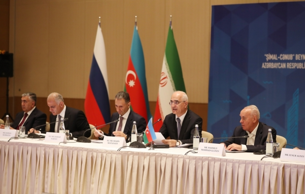 Şahin Mustafayev: Səkkiz ayda nəqliyyat dəhlizləri üzrə tranzit daşımaların həcmi 47 faizdən çox artıb