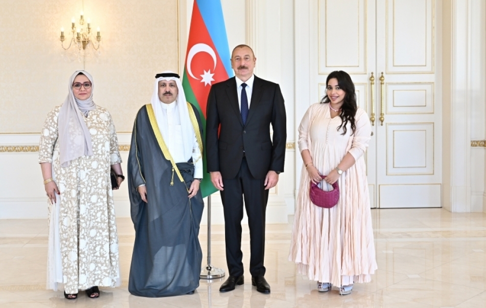 President Ilham Aliyev received credentials of incoming ambassador of Kuwait